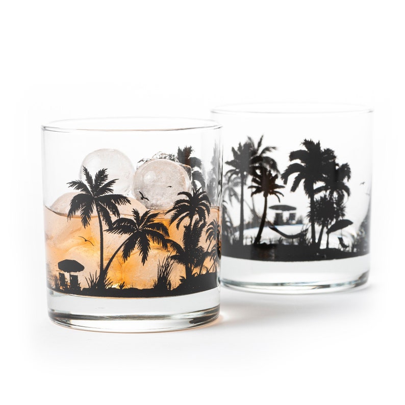 Tropical beach scene printed on heavy base tumbler