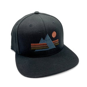 Men's Black Baseball Hat - Peaks and Rays - Men's/Unisex Outdoor Themed Camping Hat - Flexfit Hat - Flat Bill & Curved Options - Hiking Hat