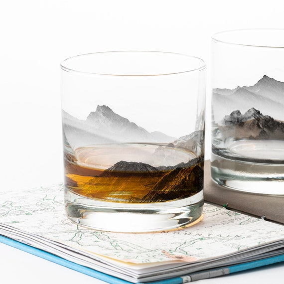 Whiskey Peaks American Mountains - Set of 4 Whiskey Glasses - American  Mountains, Bar & Entertainment