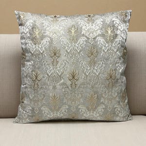 Luxury Decorative Throw Pillow Cover, Gold Damask Cushion, Elegant Sofa Pillow, Living Room Decor, Accent Pillow for Couch & Bed