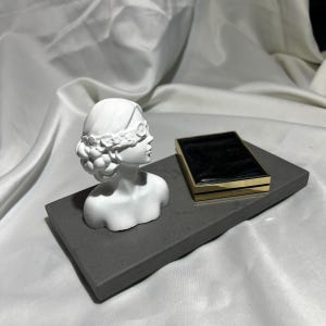 Luxury Marble Vanity Tray, Decorative MarbleStand, Modern Perfume Organizer, Jewelry & Makeup Holder, Minimalist Home Décor Gift