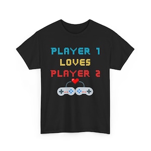Player 1 Loves Player 2 T-shirt: bijpassende shirts voor retro-gamerpaar