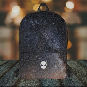 Alienhead Galaxy Print Backpack – UFO School Bag – Space Travel Daypack