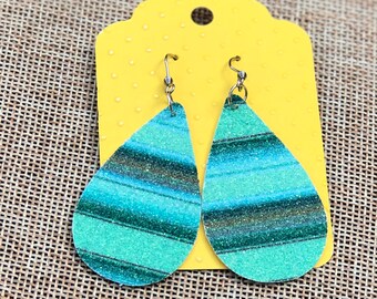 GREEN SHIMMER Thin Faux Leather Earrings
