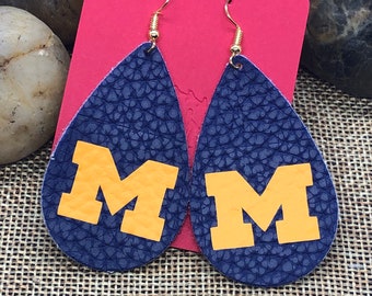 UNIVERSITY of MICHIGAN WOLVERINES Sports Thin Faux Leather Earrings