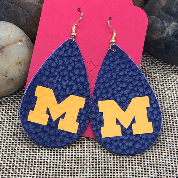 UNIVERSITY of MICHIGAN WOLVERINES Sports Thin Faux Leather Earrings