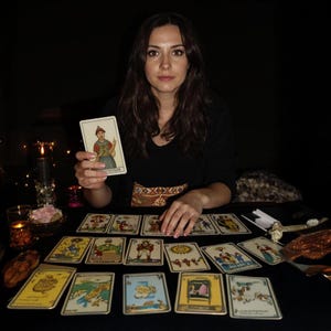 This visual emphasizes an online psychic service offering accurate reading results delivered within the same hour. Helin’s psychic medium readings provide fast psychic reading access with detailed, intuitive guidance. Each custom digital file includes soulmate insight, general reading, career reading, and psychic love clarity. Psychic predictions and honest reading messages combine to create a high quality, spiritual experience for seekers worldwide.