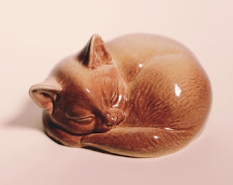 Handgemachte schlafende Katze Statue: Haustier-Asche-Andenken