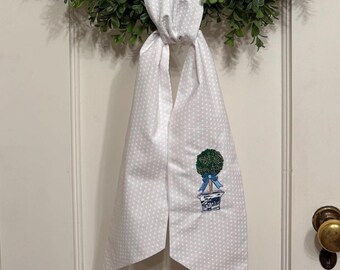 Topiary Wreath Sash
