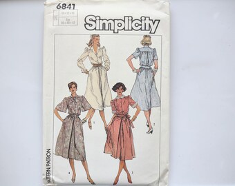 Vintage Simplicity Sewing Pattern 6841, misses' pullover dress from 1985