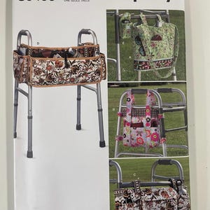 Puede incluir: Patrón Simplicity S9400 para bolsas de andador. La imagen muestra varios diseños de bolsas para andador con telas florales y estampadas. Las bolsas se fijan al marco del andador y ofrecen almacenamiento. El patrón está diseñado e impreso en EE. UU.