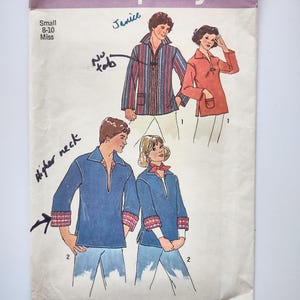 Puede incluir: Patrón de costura Simplicity 7401 vintage para tops de mujer. El patrón presenta múltiples diseños de tops, incluyendo un top a rayas, un top de color sólido y un top de mezclilla con puños a cuadros. El tamaño del patrón es Small 8-10.