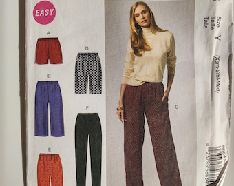 McCall's Sewing Pattern M6843, pants and shorts pattern