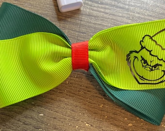 A Very Grinch Bow