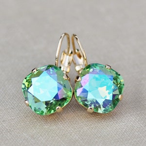 LIMITED Peridot Glacier Blue Cushion Earring, Swarovski Crystal Rhinestone Earring, Afgerond Vierkant, Gouden Drop Earring, Bruidsbruid, Cadeau