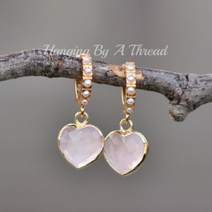 NEU Kleine Rosenquarz Herz Hoop Ohrringe,Kleine Gold Huggie Creolen,Clicker Hoop,Edelstein Perlen Ohrringe,Minimalistisch,Edelstein,Minimalistisch