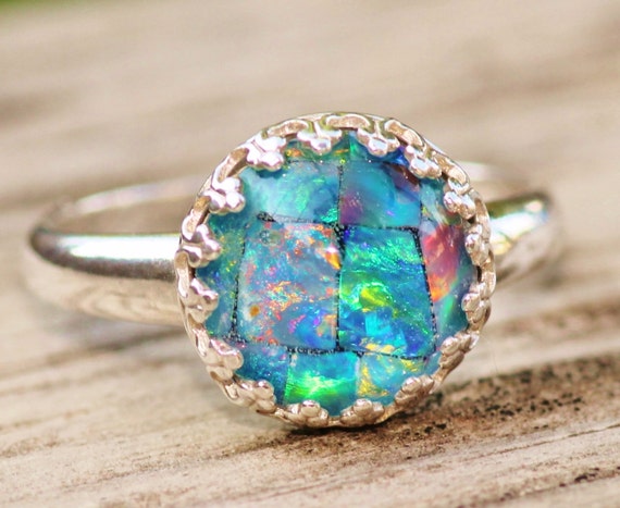 Colour Play' Solid White Opal Gold Ring - Black Star Opal