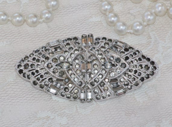 Authentic Art Deco Paved Rhinestone Duette,Design… - image 3