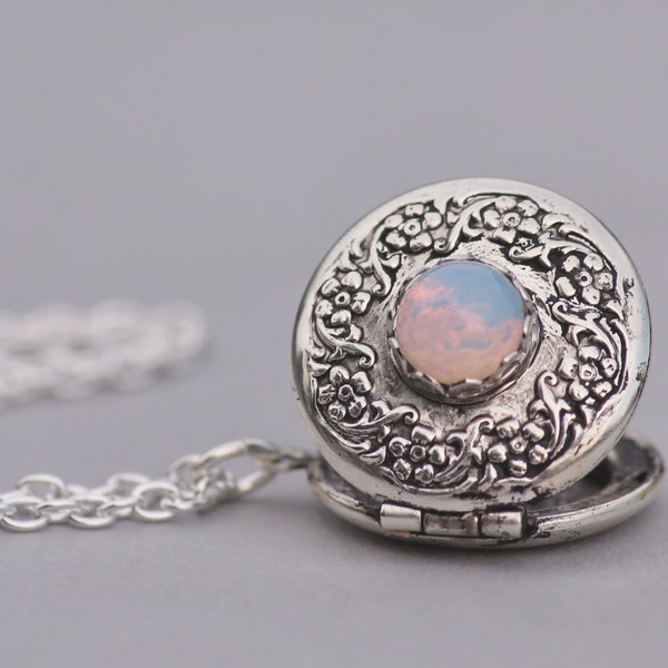 Vintage White Pinfire Opal Locket,Vintage Silver Fire Opal Locket,Small Locket Necklace,Keepsake,Heirloom,Antique Silver,Gift,Unique