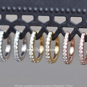 NEUE Tiny Crystal Clear Hoop Ohrringe, Wählen Finish, Rose Gold, Gold, Silber Huggie Creolen, Kleine Dainty Hoop Ohrring, Alltag, Casual,, Knorpel