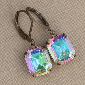 Pendientes colgantes vintage con cristales Swarovski AB, diseño de aurora boreal, luces del norte, octogonales, pequeños, para uso diario, con diamantes de imitación.