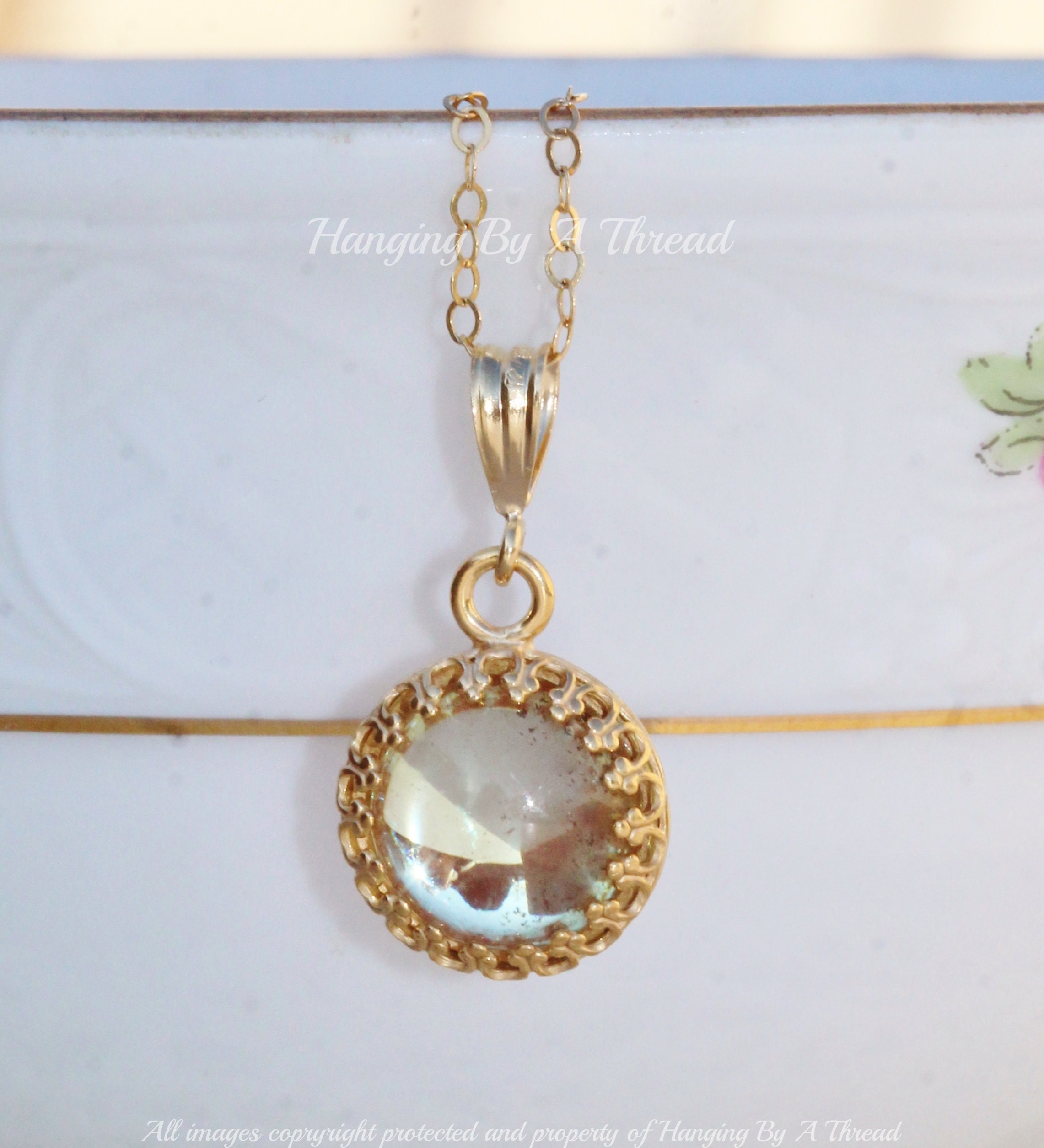 ☆Antique saphiret glass round design necklace