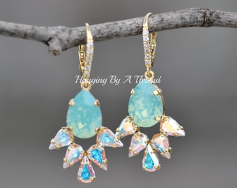 QUASI SPARITÀ! Orecchini a grappolo Swarovski Pacific Opal Crystal AB, pendenti a goccia a forma di pera, orecchini in oro pavé, aurora boreale, sposa, sposa