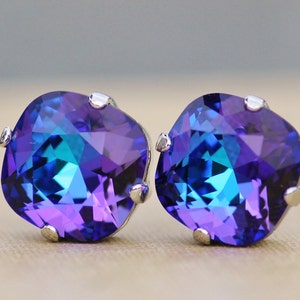 FAST GEGANGEN blau lila Heliotrop Kissen Ohrstecker, Swarovski Strass Ohrstecker, Silber Ohrstecker, seltene Farbe, Regenbogen, Juwel Ton, 12 mm große Ohrstecker