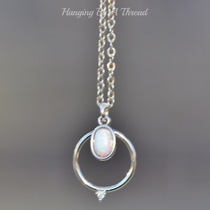 NUEVO collar con dije de círculo de ópalo, plata esterlina, collar de ópalo blanco ovalado, collar con dije de círculo de plata, delicado, en capas, piedra natal de octubre