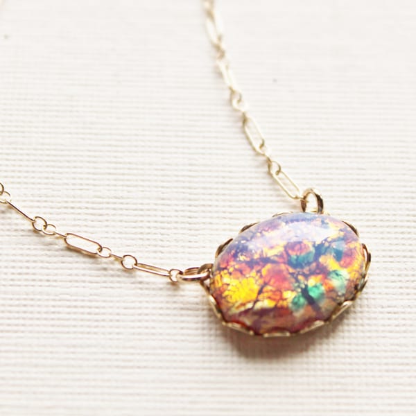 Vintage Glas Opal Halskette, Gold gefüllt oder Sterling Silber, elegant, Vintage Feuer Opal, Harlekin Pink Opal, Geburtsstein Halskette, Opal Schmuck
