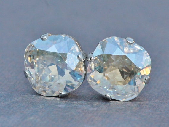【wing bling】14K post LUVA square moissanite earring ピアス 81wZ4TmkUeL.jpg