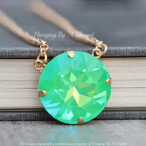 NY FÄRG Stort Ultra Glo Green AB Kristallhänge Halsband, 27 mm Runt 1201 Kristallhalsband, Guld, Lagerpå-lager, Statement, Neon Klargrön, Gåva