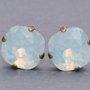 Swarovski White Opal Kissen Ohrstecker, große Kissenschliff Strass Ohrstecker, Swarovski Opal Ohrringe, Brautschmuck, Hochzeiten, Alltag, 12 mm Bolzen