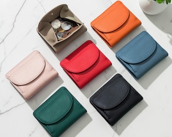 Compact Leather RFID Wallet – Slim Secure Card & Cash Organizer