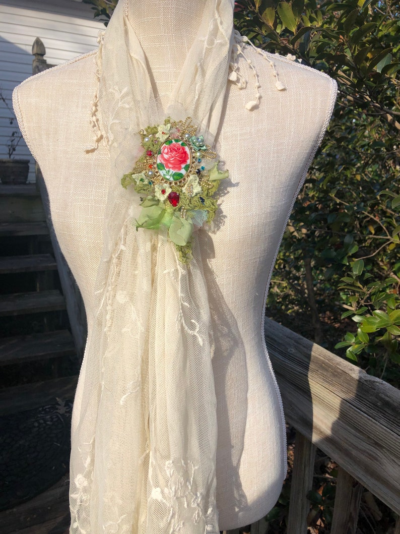 Spring Brooch Model Spring Brooch Vintage Elegant Pearls Pendant - Etsy
