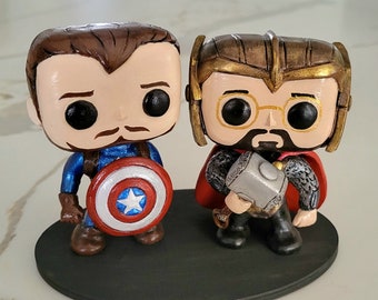 FUNKO POP Superhero Wedding Cake Topper