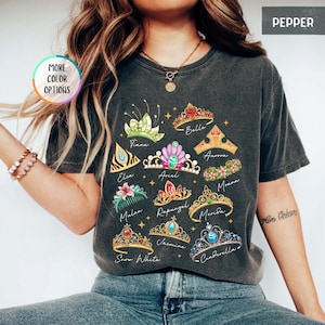 Comfort Colors Disneyland Princess Crown Shirt, Cinderella Belle Rapunzel Ariel Snow White, Disneyland Girl Trip Shirt, Magic Kingdom Tee immagine 1