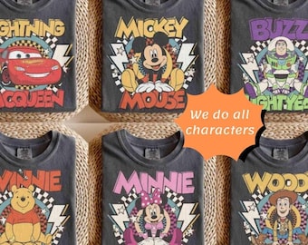 Camiseta Retro Comfort Colors de Mickey y sus amigos, Camiseta para viaje familiar a Disneyland, Camiseta para viaje a Disneyland 2026, Camiseta de Walt DisneyWorld