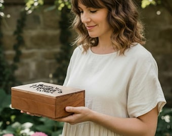 Personalisierte hölzerne Erinnerungsbox für Mama, individuell gravierte Erinnerungsbox, Muttertagsgeschenk