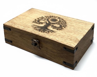 Gravierte Erinnerungsbox aus Holz mit Baum des Lebens: Personalisierte Erinnerungsbox
