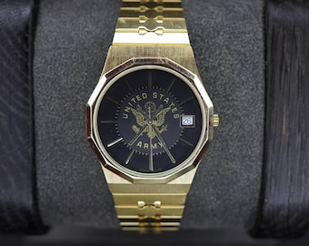 Reloj de pulsera de cuarzo vintage del ejército de los Estados Unidos, tono dorado, caja octogonal, década de 1970.