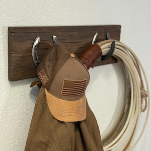 Horseshoe rack