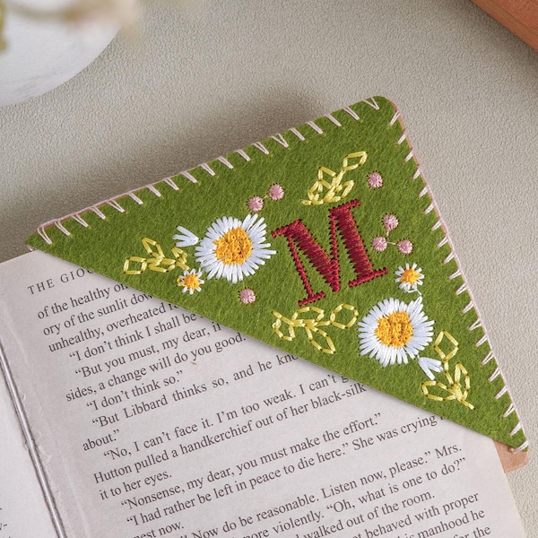 Personalized Initial Season Embroidered Felt Corner Bookmark, Embroidered Corner Bookmark, 26Letters and 4Seasons Bookmark,Valentine's  gift