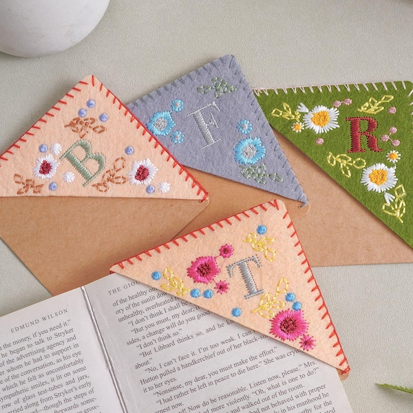 Personalized Initial Season Corner Bookmark, Personalized Embroidered Corner Bookmark, 26Letters and 4Seasons Bookmark, Christmas Gift