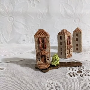 Casey #108 Tiny ceramic house Miniature house Fairy house Enchanted forest Tiny House Unique gift Garden decor Terrarium decor Housewarming