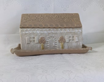 Oatmeal-and-cream butter dish Miniature house Butter keeper Miniature house Tiny house Butter dish Ceramic Housewarming gift Unique gift