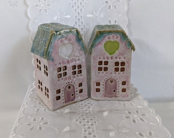 3" tall Salt and pepper shaker set Miniature house Tiny house fairy Ceramic house Handmade Decorative house Housewarming gift Wedding gift