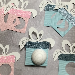 EOS baby shower favors, 12 eos baby shower lip balm holders, eos party favors, lip balm favors, trendy baby shower favors, present eos favor