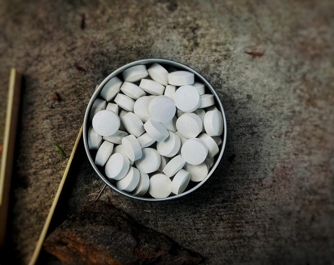 Vanilla Mint Toothpaste Tablets: Natural Mini Moons with Bamboo Tongs