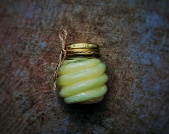 Organic Beeswax Lip Butter Balm: Shea, Avocado & Rice Bran Oil